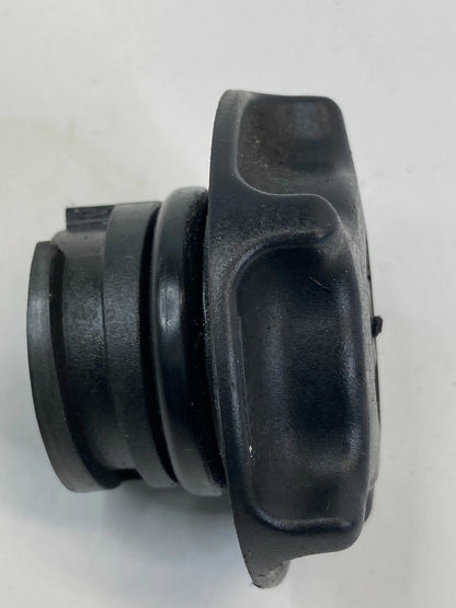 2001-2005 PONTIAC AZTEK 3.4L V6 ENGINE OIL FILLER CAP LID OEM