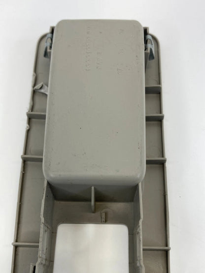 2005-2010 CHRYSLER 300 FRONT RIGHT SIDE DOOR WINDOW SWITCH BEZEL COVER TRIM OEM