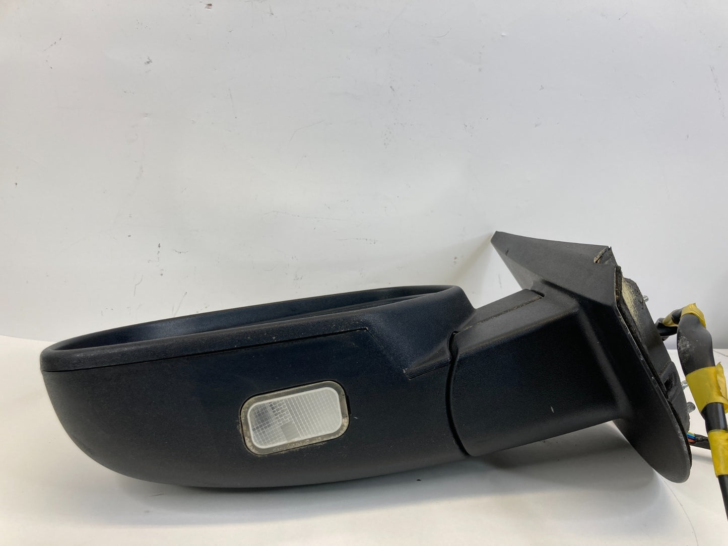 2007 2008 GMC Yukon Front Left Driver Side View Power Mirror 25831236 OEM