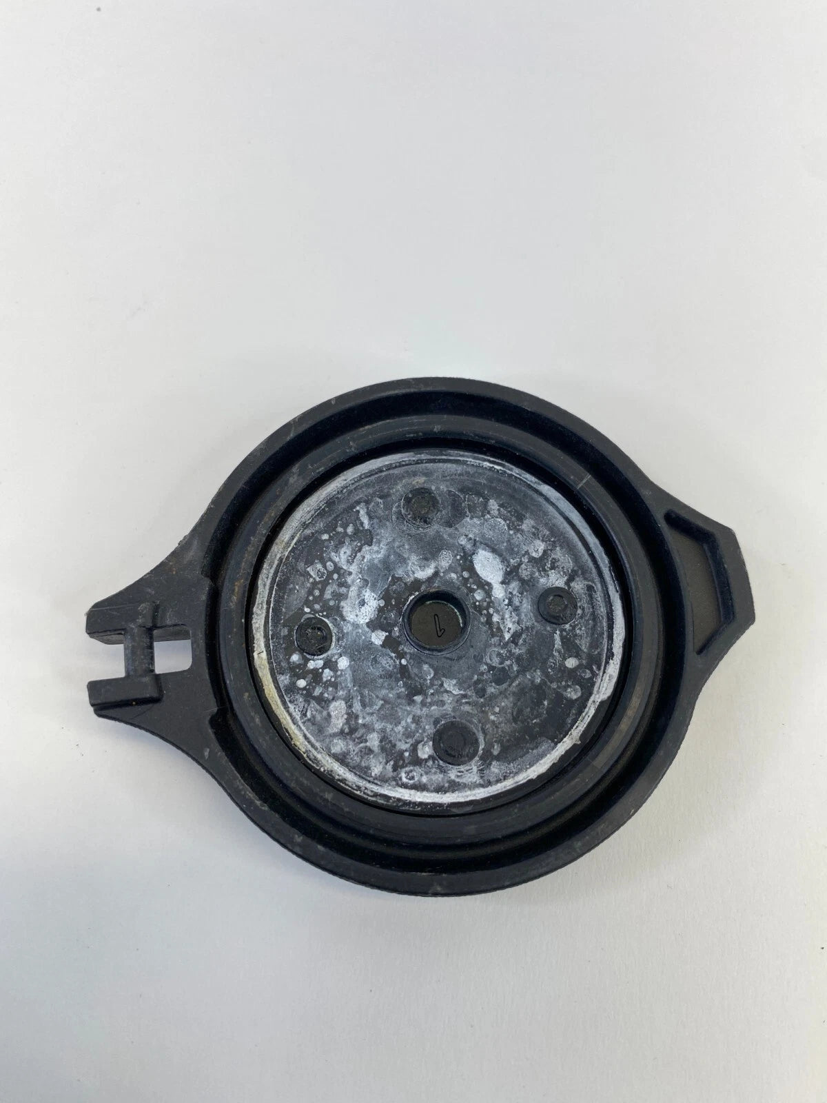 13-18 HYUNDAI SANTA FE SPORT RADIATOR ENGINE COOLANT RESERVOIR TANK CAP COVER