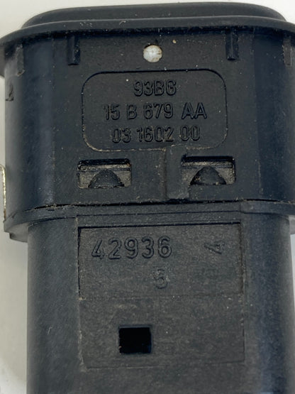 2008-2012 Land Rover LR2 Front Power Lumbar Seat Switch 15B679AA OEM