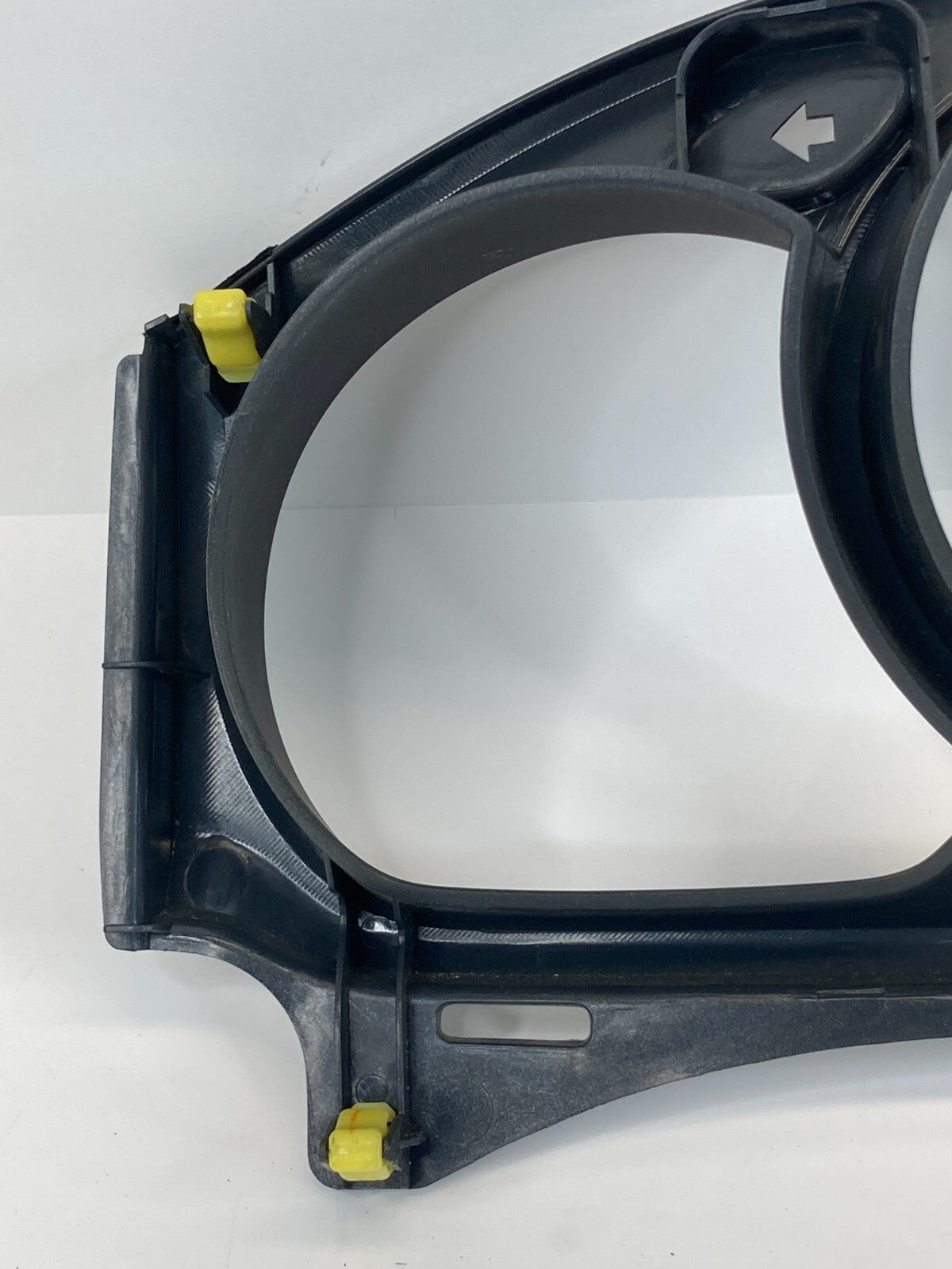 04-07 Toyota Highlander Speedometer Instrument Cluster Dash Bezel 55410-48060