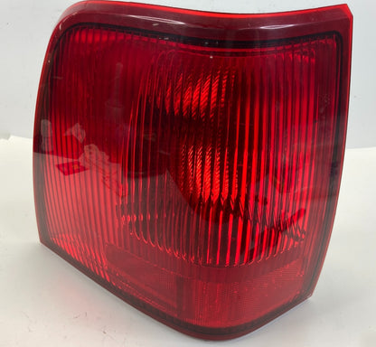 2002-2006 Lincoln Navigator Left Side Taillight Tail Lamp Assy 2L7X-13B505-A OEM