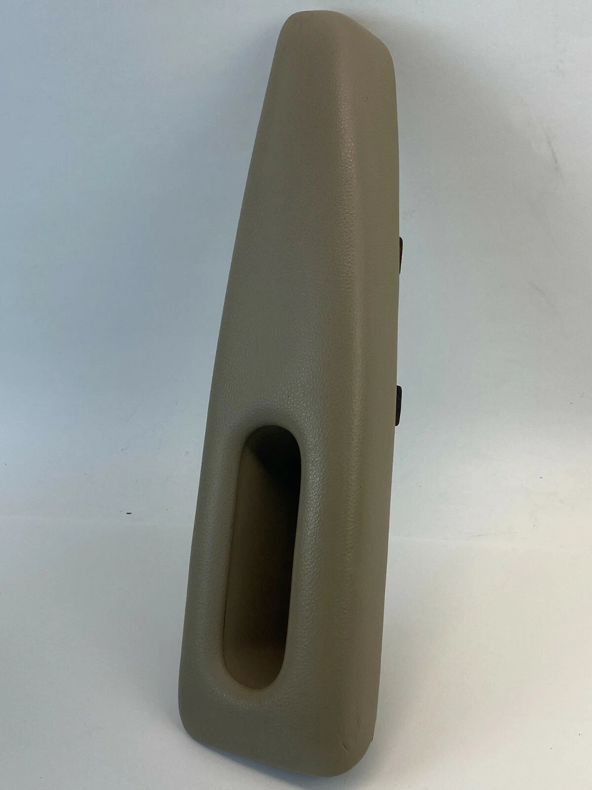2006-2008 KIA OPTIMA FRONT RIGHT DOOR ARMREST PULL HANDLE 82740-2G000 OEM
