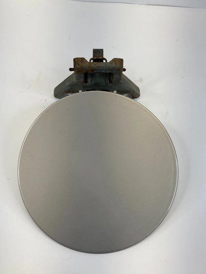 2007-2014 GMC YUKON CHEVY TAHOE ESCALADE FUEL TANK FILLER DOOR GAS LID OEM