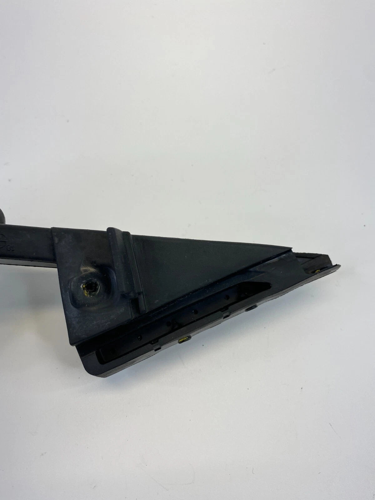 12-17 HYUNDAI ACCENT SEDAN REAR RIGHT DOOR EXTERIOR CORNER MOLDING 83840-1R000