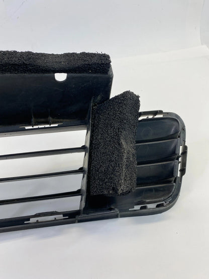 2010 2011 TOYOTA PRIUS FRONT BUMPER RADIATOR LOWER GRILL GRILLE 53112-47040 OEM