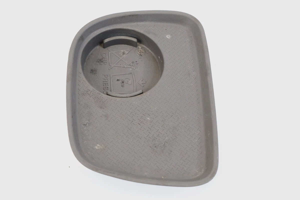 2006-2011 HYUNDAI ACCENT RUBBER CUP HOLDER PRESS INSERT MAT OEM 84613-1E000