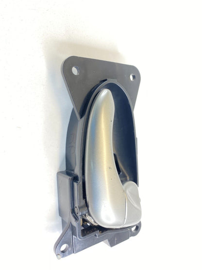 2002-2004 Nissan Altima Rear Right Back Side Interior Door Handle Assembly