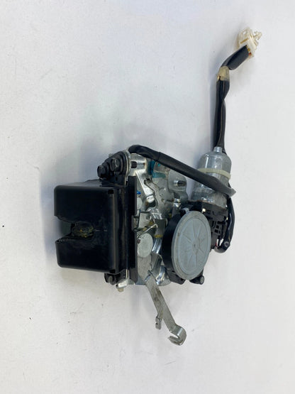 2003 2004 TOYOTA SIENNA REAR TRUNK HATCH LIFTGATE LATCH LOCK ACTUATOR UNIT OEM