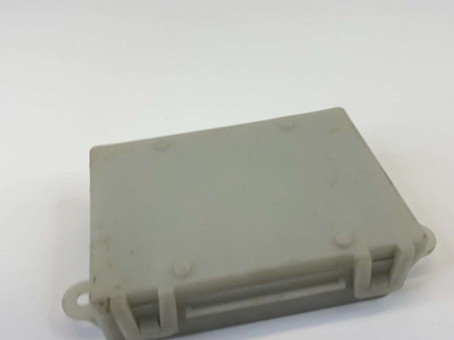 2009-2014 Volkswagen Routan Rear Right Sliding Door Control Module P68050497AA