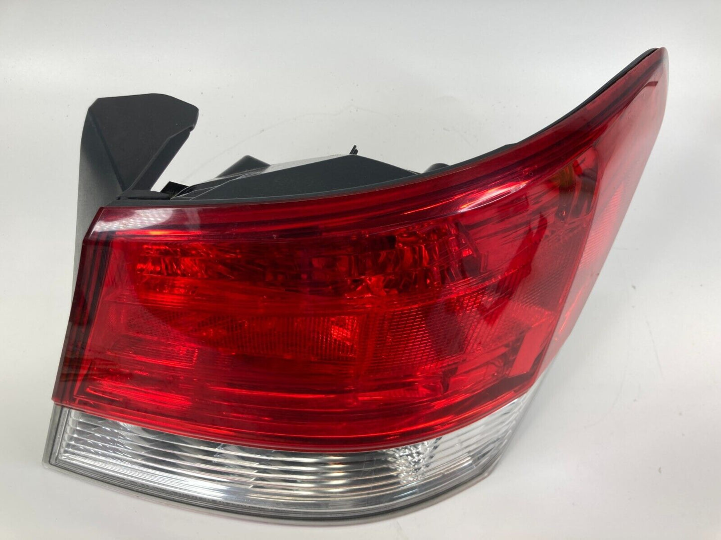 2010-2014 Subaru Legacy Sedan Right Side Tail Light Outer Taillight 2XL946098