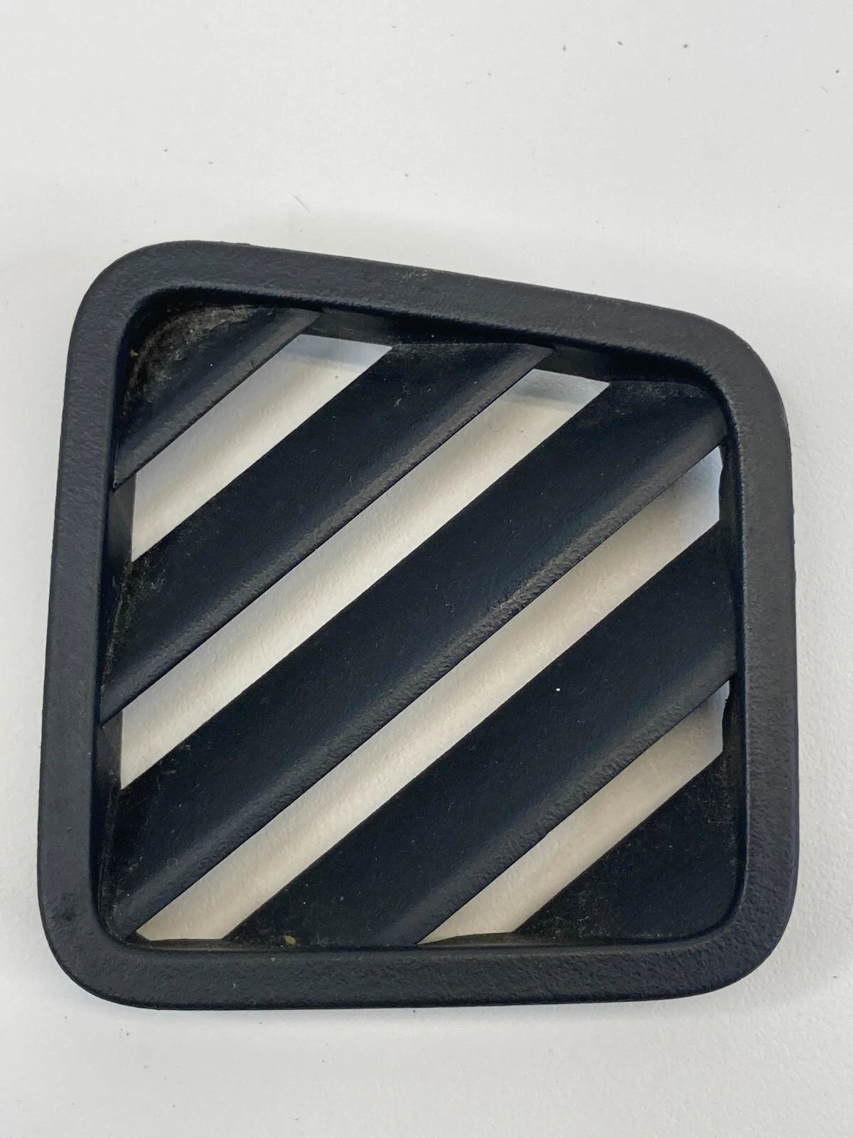 2009-2017 JEEP PATRIOT DASH RIGHT UPPER FRONT AIR VENT DEFROSTER GRILLE GRILL