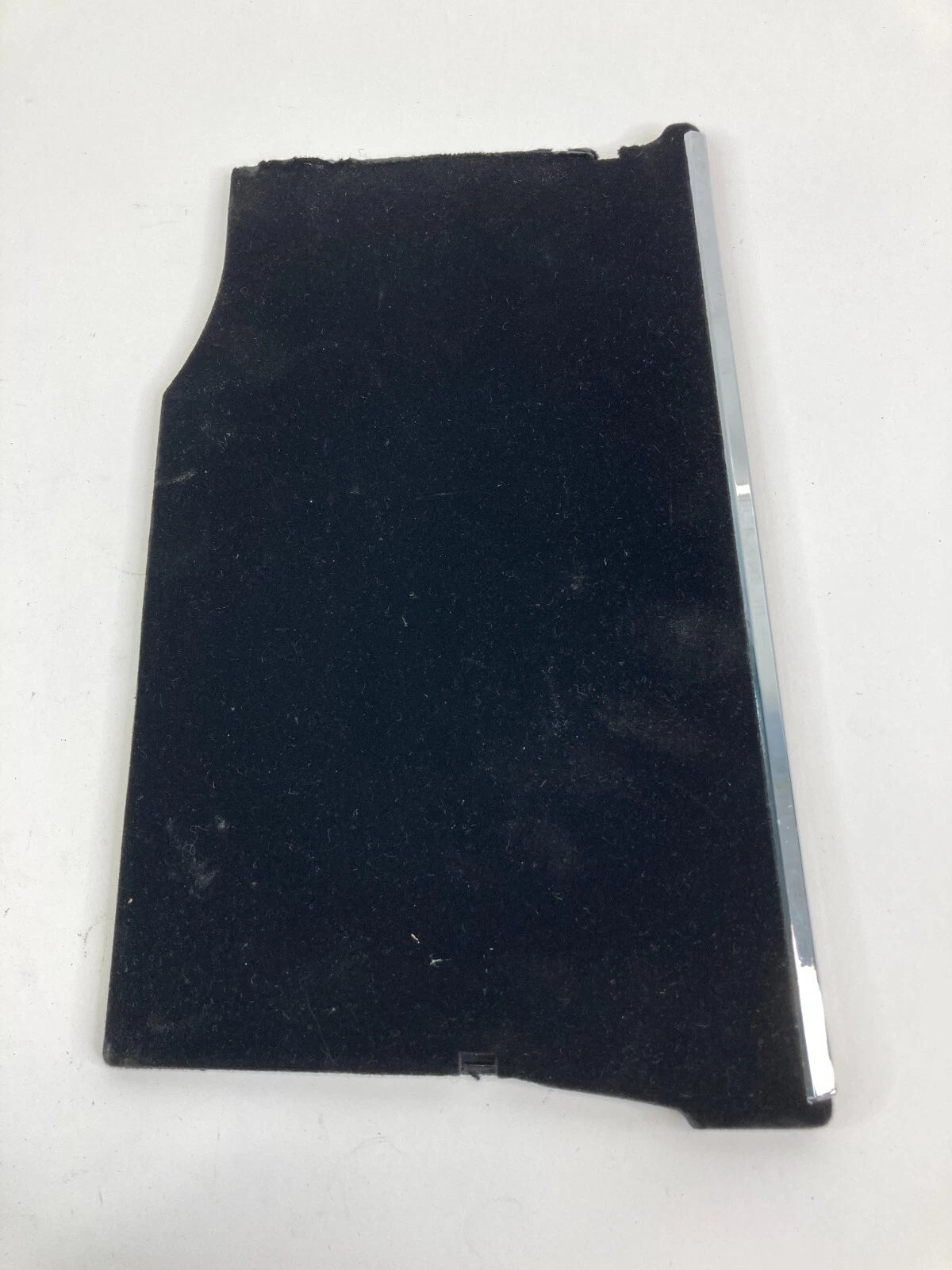 2003-2009 MERCEDES-BENZ E 320 E320 4-DR GLOVE BOX STORAGE LOWER COVER 2116890330