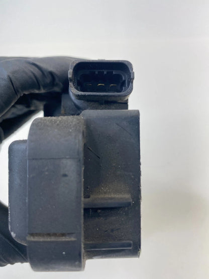 98-05 MERCEDES-BENZ E 320 3.2L AT ENGINE IGNITION COIL IGNITER A0001587803 OEM