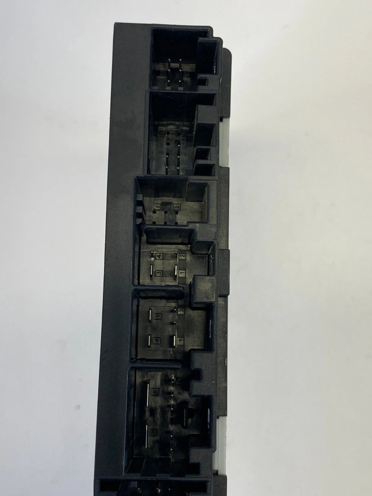 2011-2017 BMW X3 FRONT POWER SEAT CONTROL MODULE UNIT 6135-9-248-561-9 OEM
