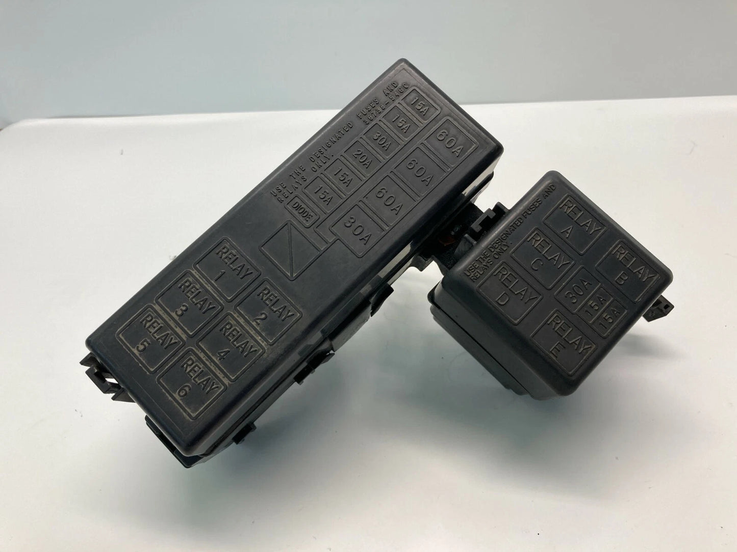 2005 SUZUKI AERIO SEDAN 2.3L AT FUSE BOX RELAY BLOCK COVER 36738-54GC