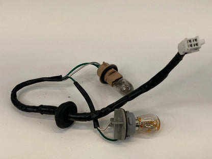 00-03 LEXUS RX300 REAR TAILLIGHT SOCKET WIRE BULB HARNESS CONNECTOR MOUNT OEM