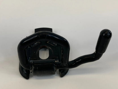 03 04 05 06 CHEVROLET AVALANCHE 1500 RIGHT BED CARGO HOOK STRAP TIE DOWN OEM