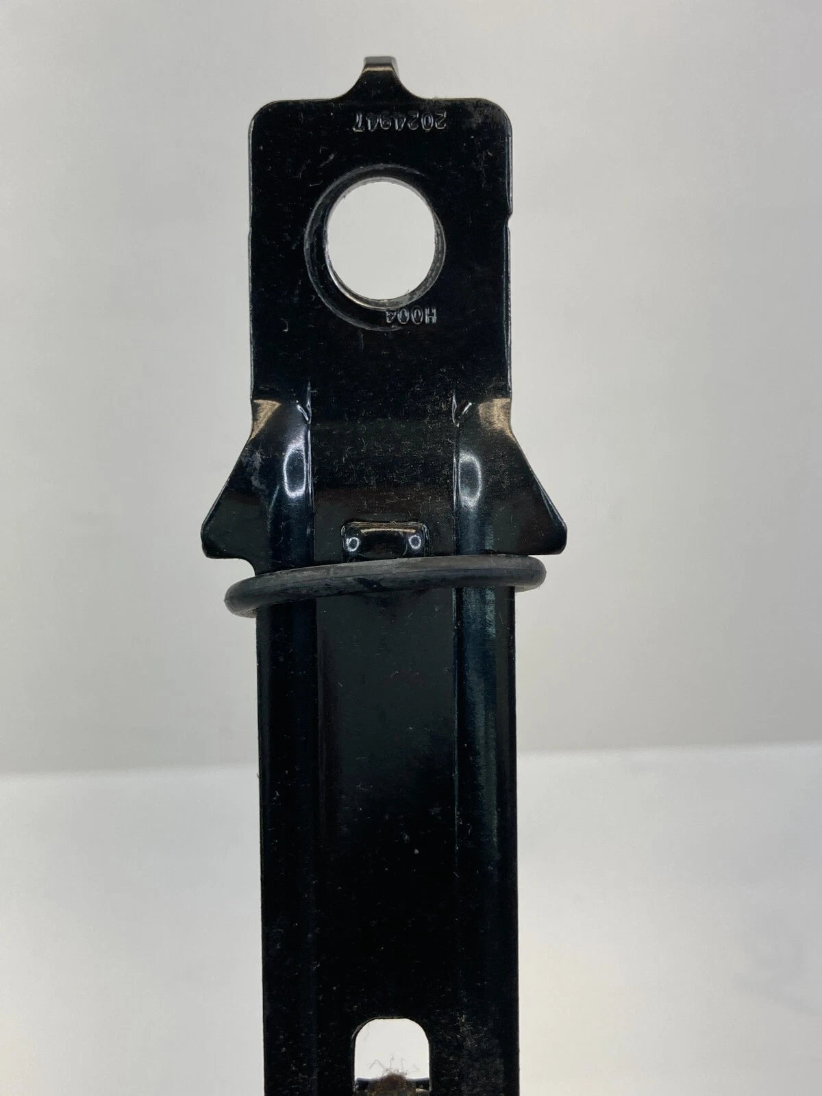 2006-2010 HYUNDAI SONATA SEDAN FRONT LEFT SEAT BELT SEATBELT HEIGHT ADJUSTER OEM