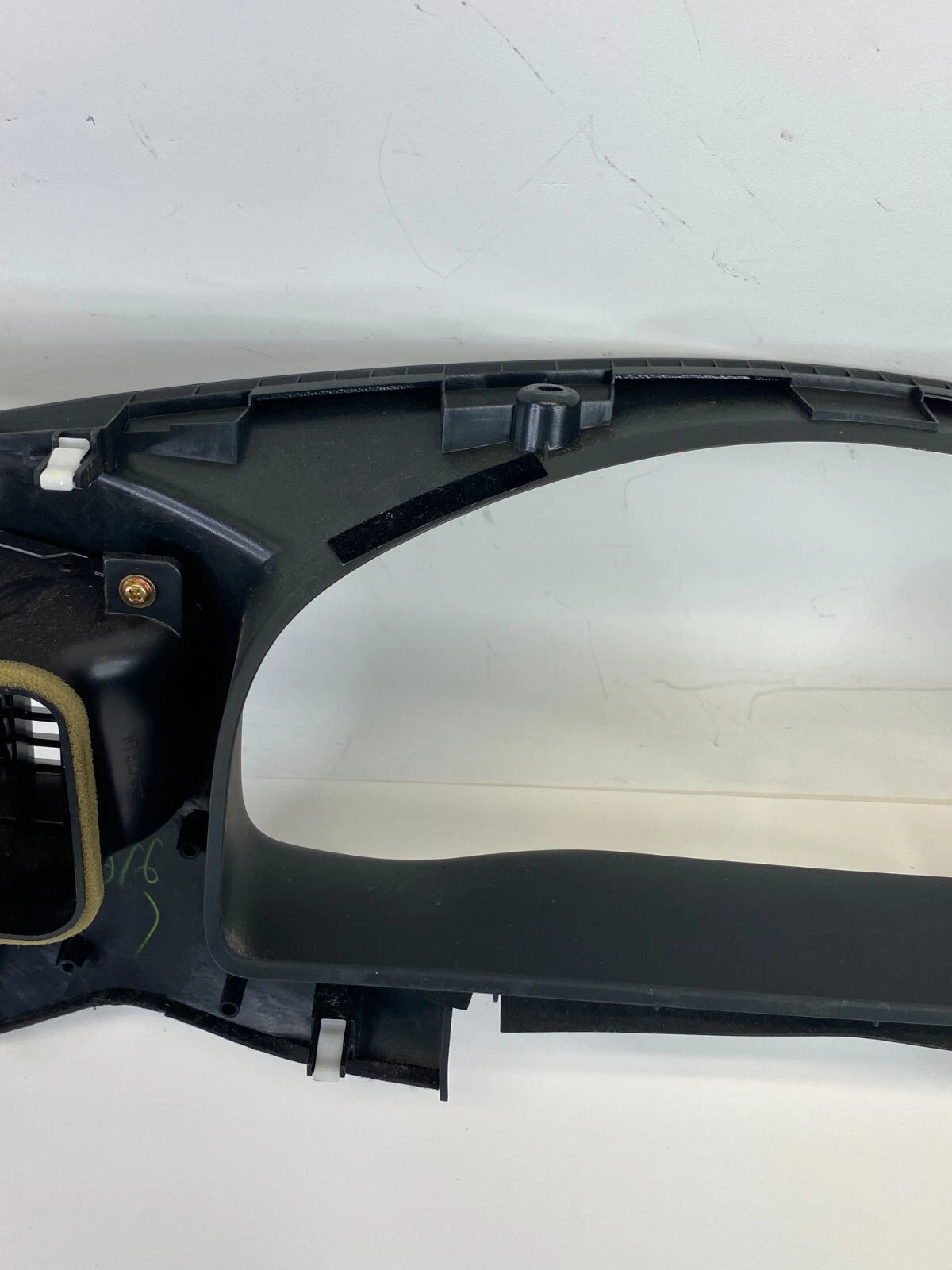 2000-2006 MAZDA MPV SPEEDOMETER CLUSTER DASH BEZEL TRIM PANEL LC62G0421 OEM