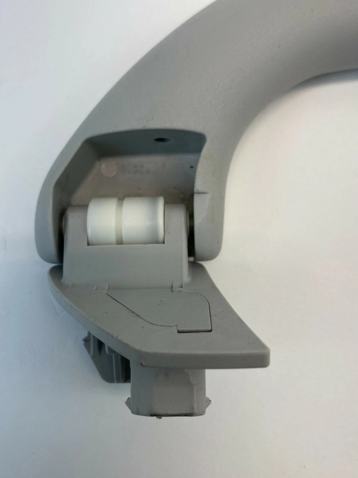 05-07 VOLKSWAGEN JETTA SEDAN FRONT LEFT ROOF INNER GRAB GRIP HANDLE 1K0857607H