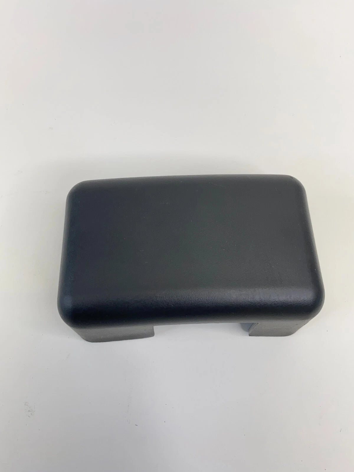 06-12 FORD FUSION FRONT RIGHT SEAT OUTER FOOT TRACK COVER TRIM 6E53-54618D00-AA