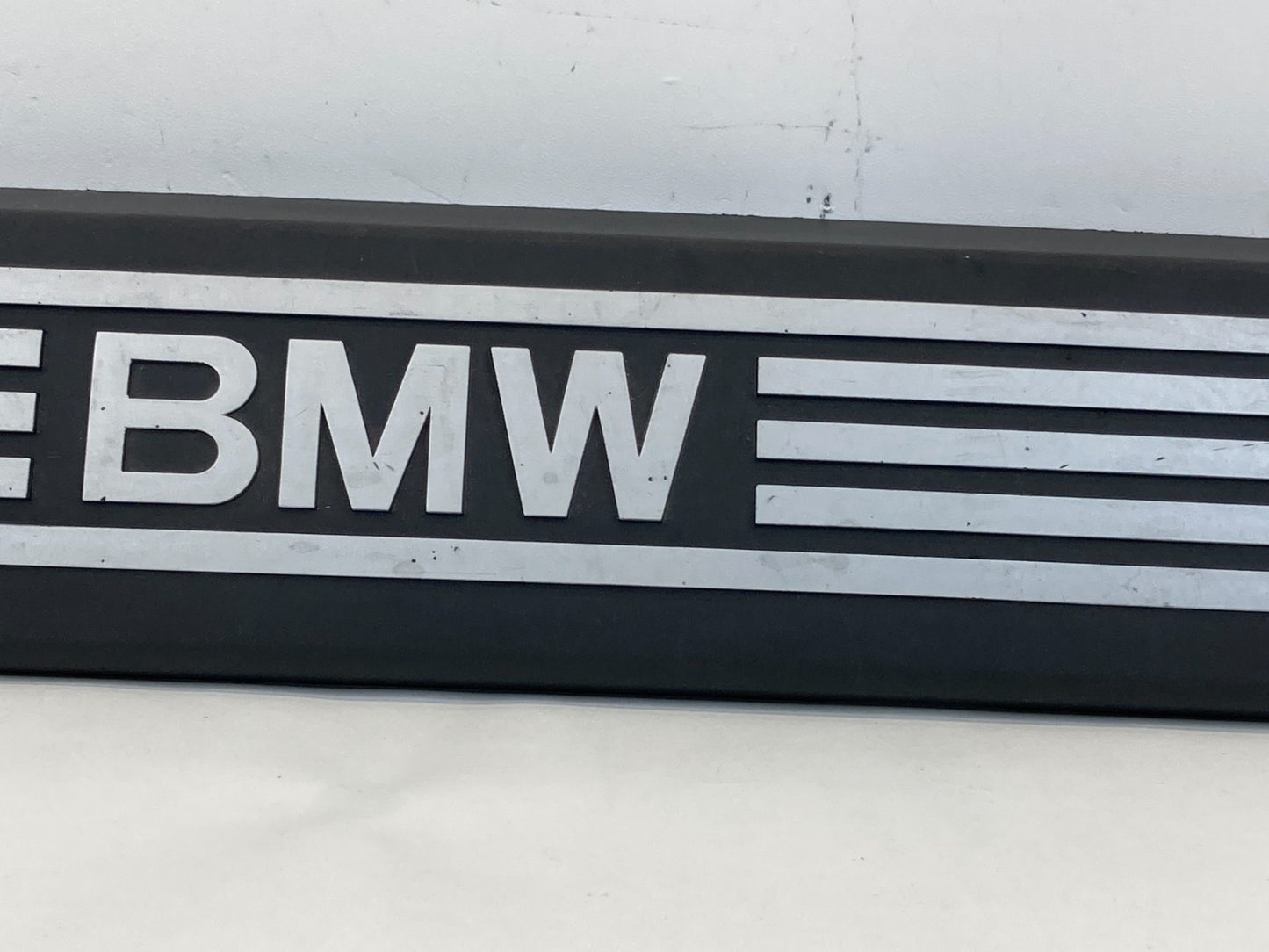 2004-2007 BMW 525i 530i Engine Air Intake Manifold Cover Lid Shield OEM