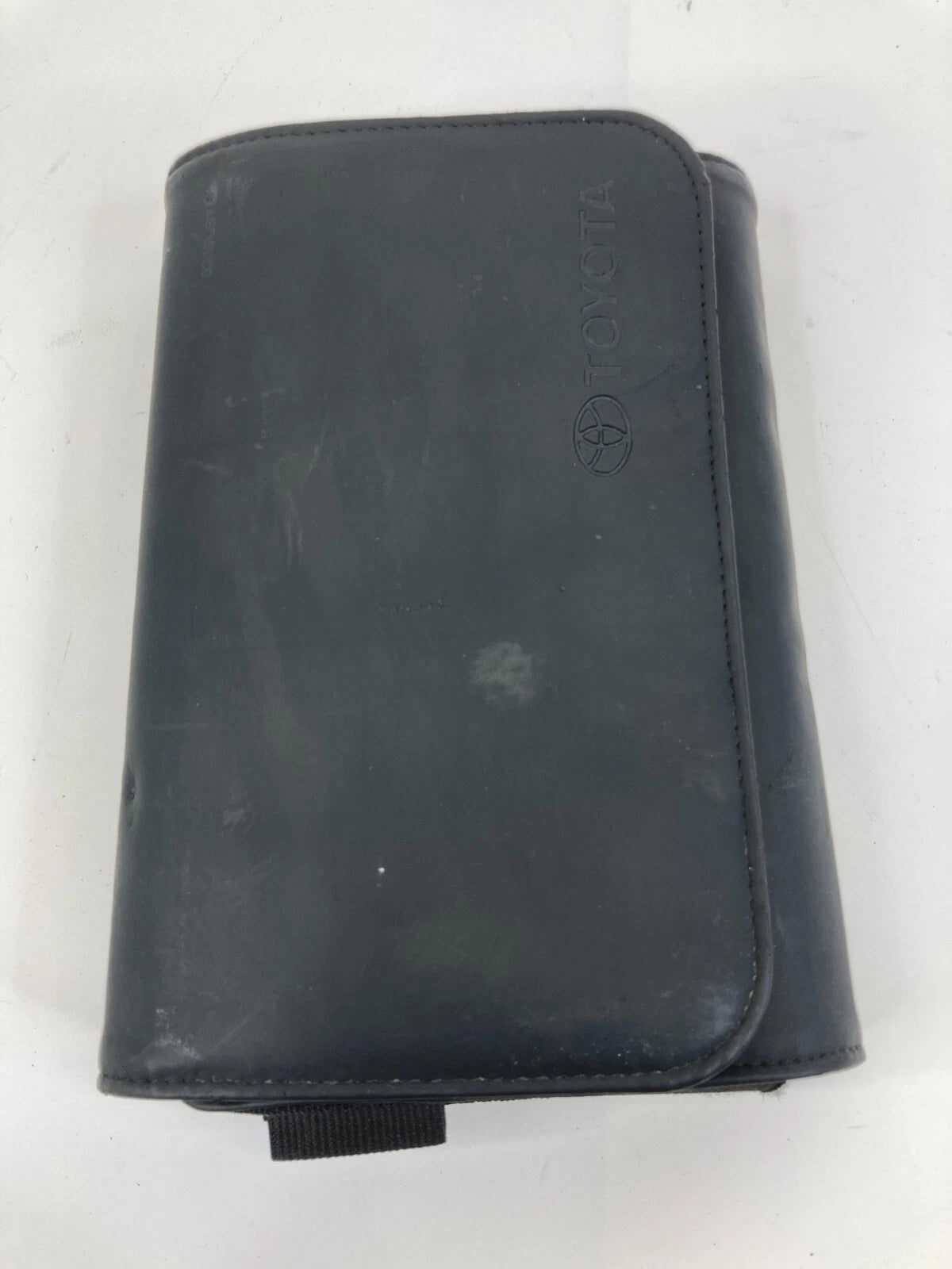 2010 TOYOTA CAMRY OWNERS MANUAL CONSUMER INFO WARRANTY BOOK W/ CASE OEM