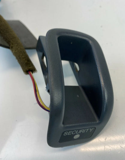 2003-2005 HONDA PILOT EX 3.5L LEFT FRONT SIDE DOOR LOCK BUTTON LEVER KNOB BEZEL
