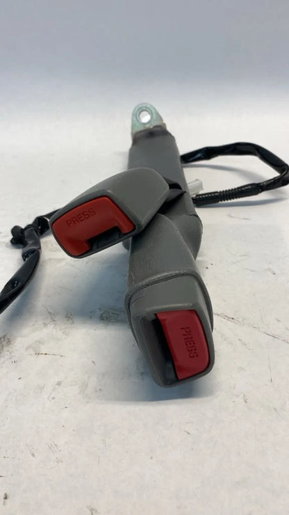 2005-2014 TOYOTA TACOMA REG CAB 2-DR CENTER RH SIDE SEAT BELT BUCKLE GRAY OEM
