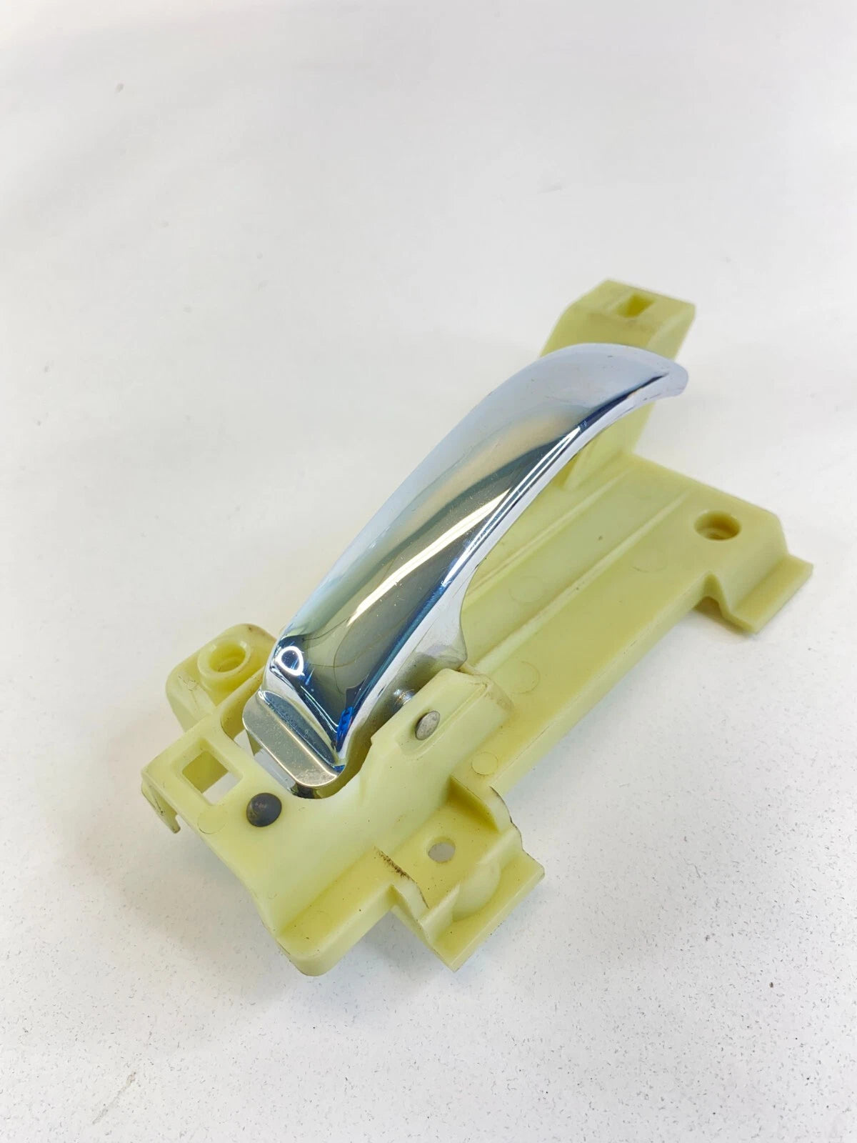 2010-2012 DODGE CALIBER FRONT RIGHT SIDE INTERIOR INNER DOOR HANDLE 1NS5065Z0AA