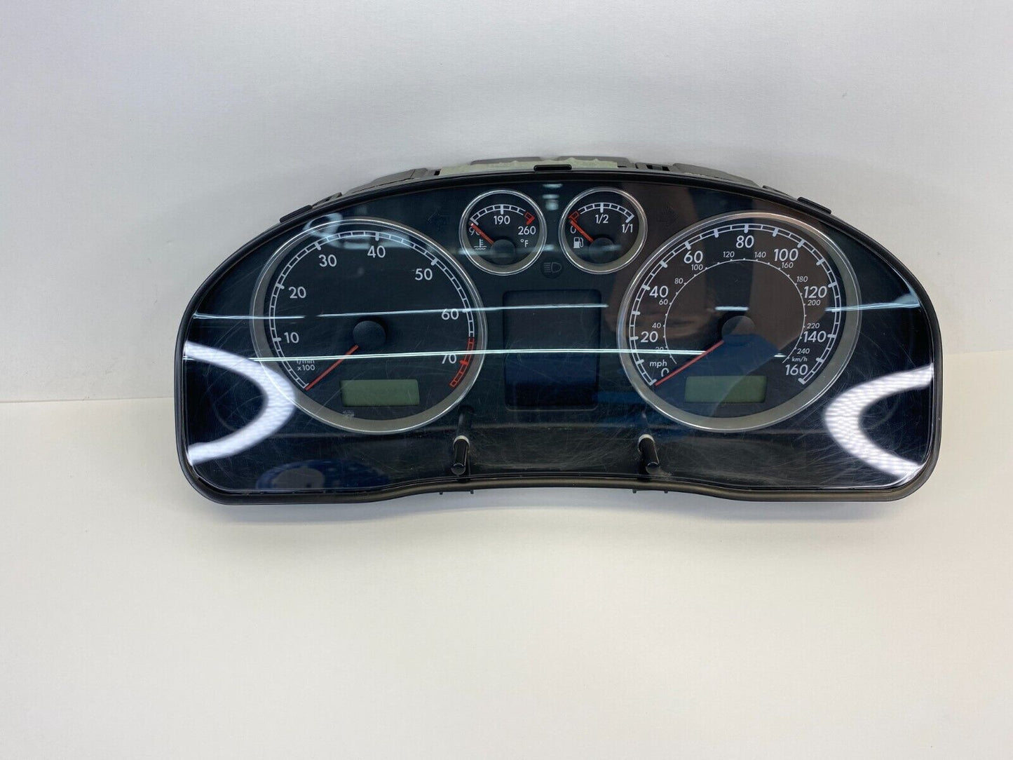 02 03 VW Passat Instrument Cluster Speedometer Gauges 172K Miles 88311245 OEM