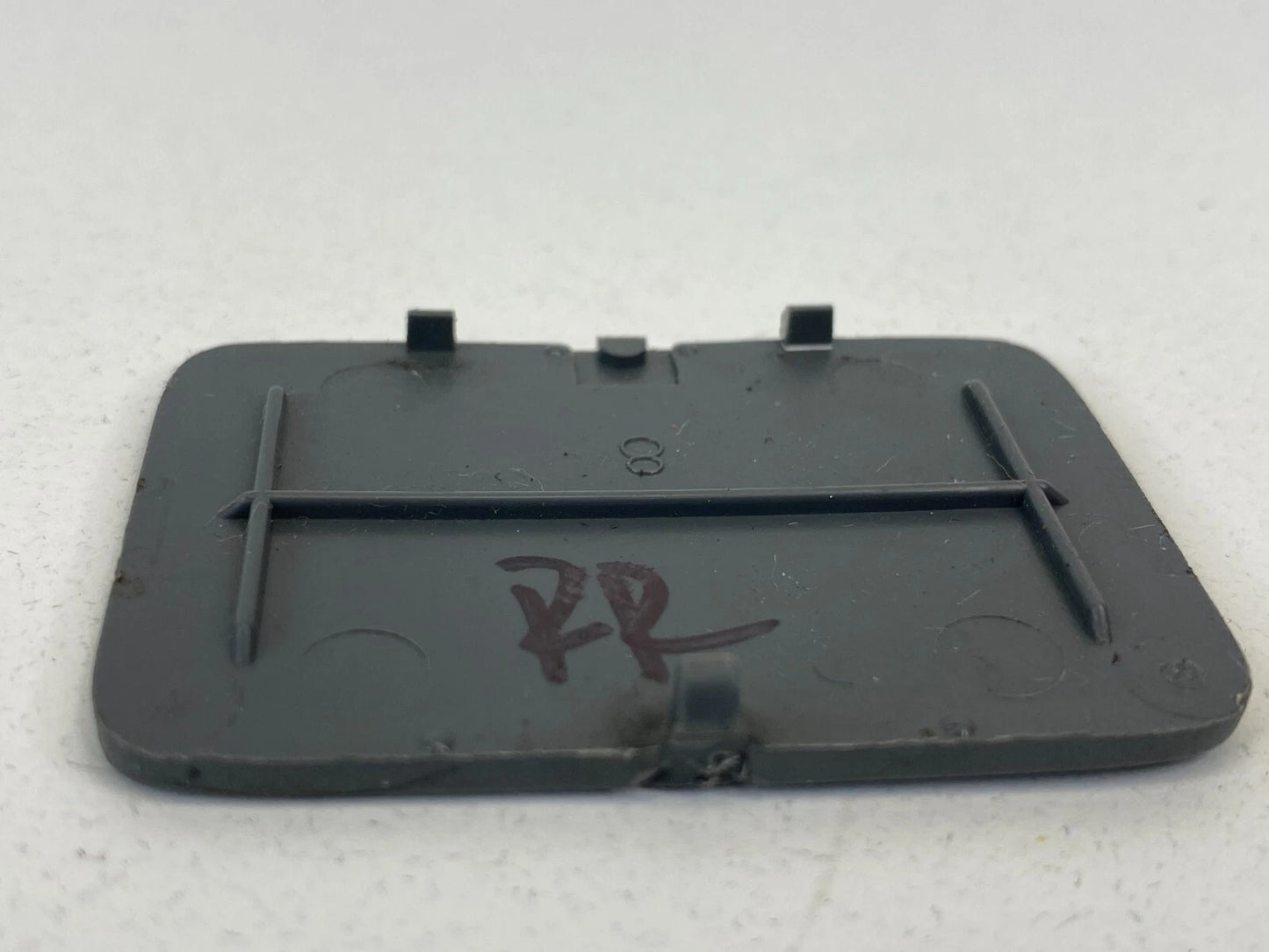 2003-2005 HONDA PILOT REAR RIGHT SIDE INNER DOOR HANDLE SCREW BEZEL TRIM CAP