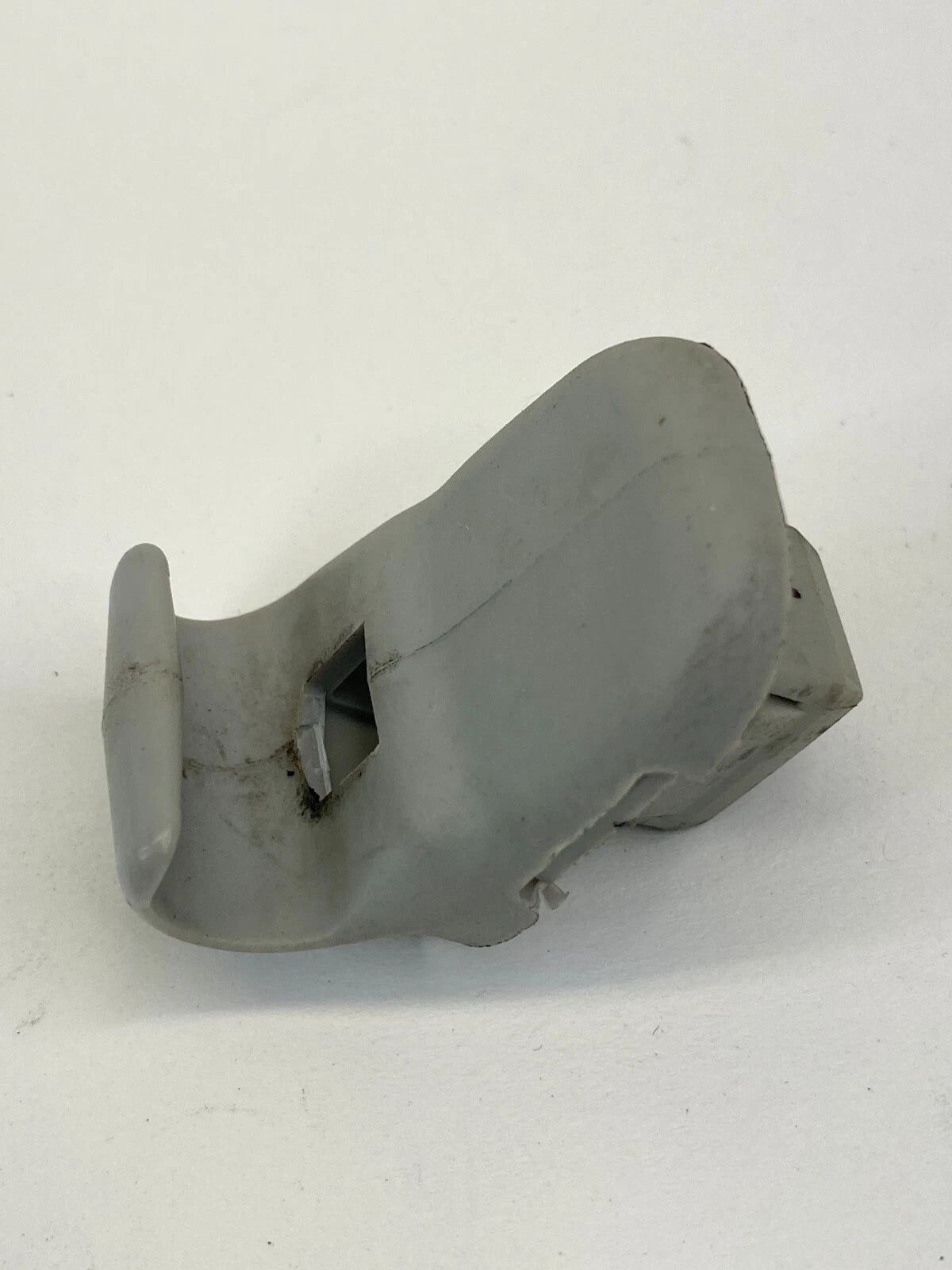 2004-2009 MAZDA 3 FRONT LEFT SUNVISOR SUN VISOR SHADE HOLDER CLIP SUPPORT OEM