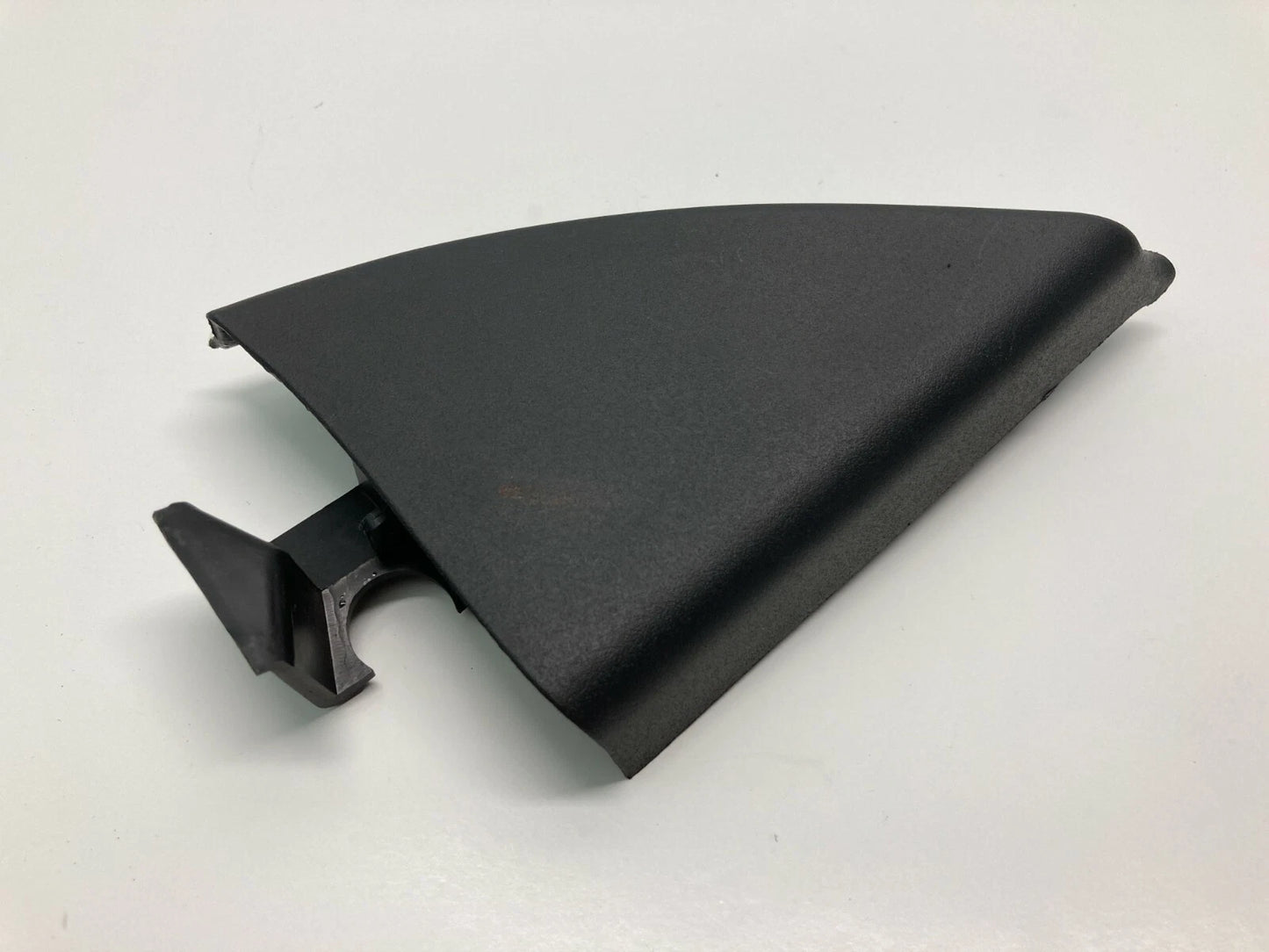 2007-09 SATURN AURA FRONT RIGHT PASSENGER SIDE DOOR MIRROR INTERIOR COVER TRIM