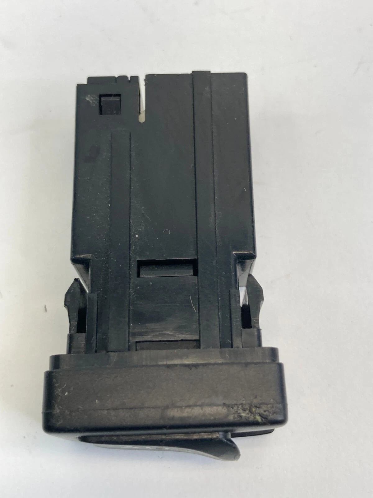 2009-2013 TOYOTA MATRIX AUXILIARY JACK AUX IN CONTROL SWITCH BUTTON 96190-02020