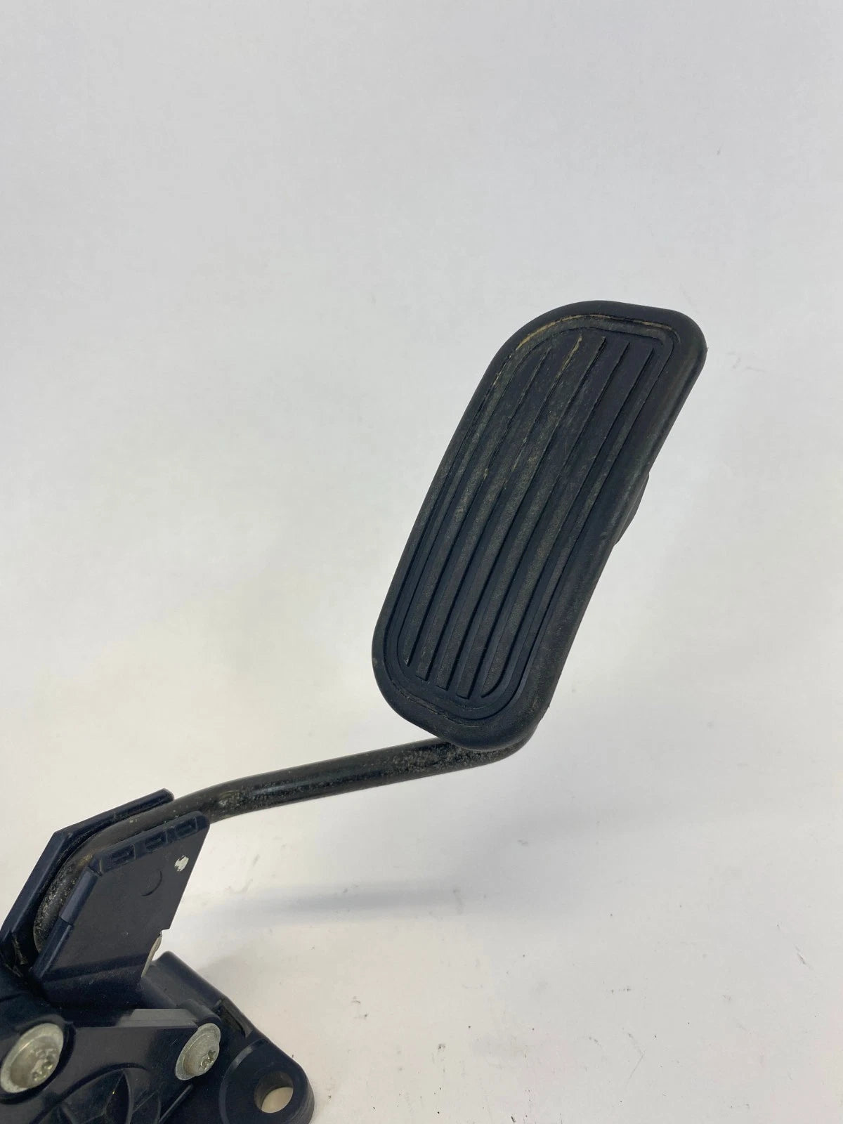 2006-2013 LEXUS IS250 ACCELERATOR GAS PEDAL ASSEMBLY UNIT OEM FACTORY 7811053060