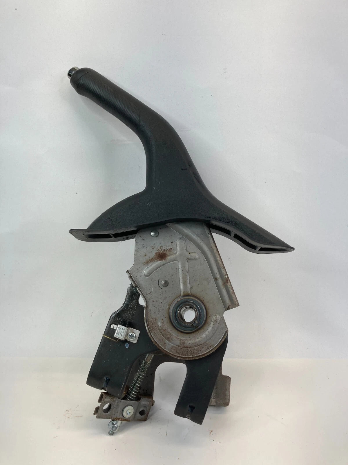 2010-2013 KIA SOUL 2.0L SEDAN EMERGENCY PARKING BRAKE HANDLE E-BRAKE LEVER OEM