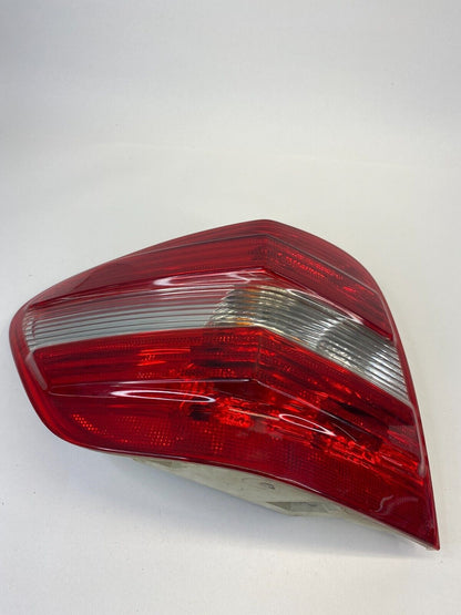 2006-2009 Mercedes-Benz ML350 Left Side Tail Light Taillight Lamp A1649061100