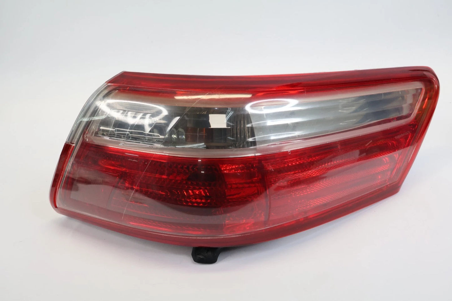 2007 2008 2009 TOYOTA CAMRY RIGHT PASSENGER SIDE TAILLIGHT OUTER TAIL LAMP OEM