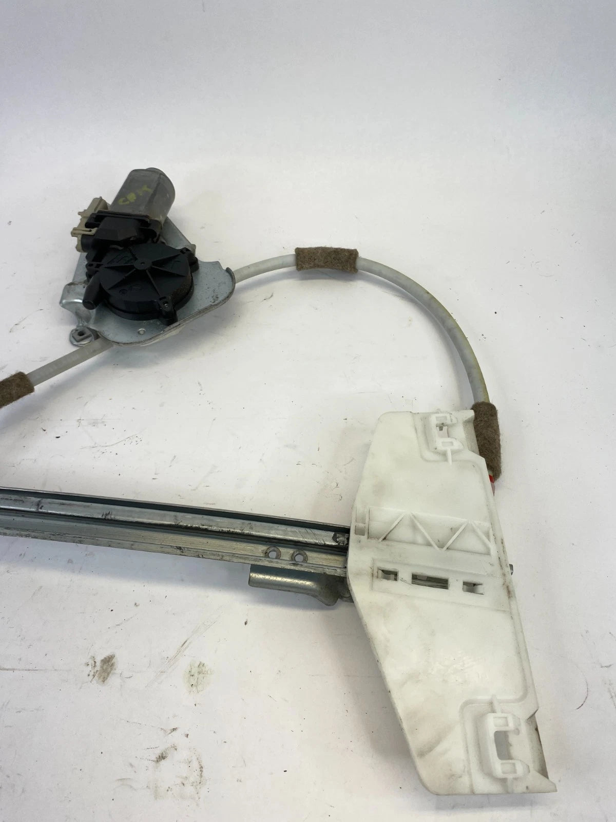 2006 2007 JEEP LIBERTY FRONT LH DRIVER SIDE POWER WINDOW MOTOR W REGULATOR OEM
