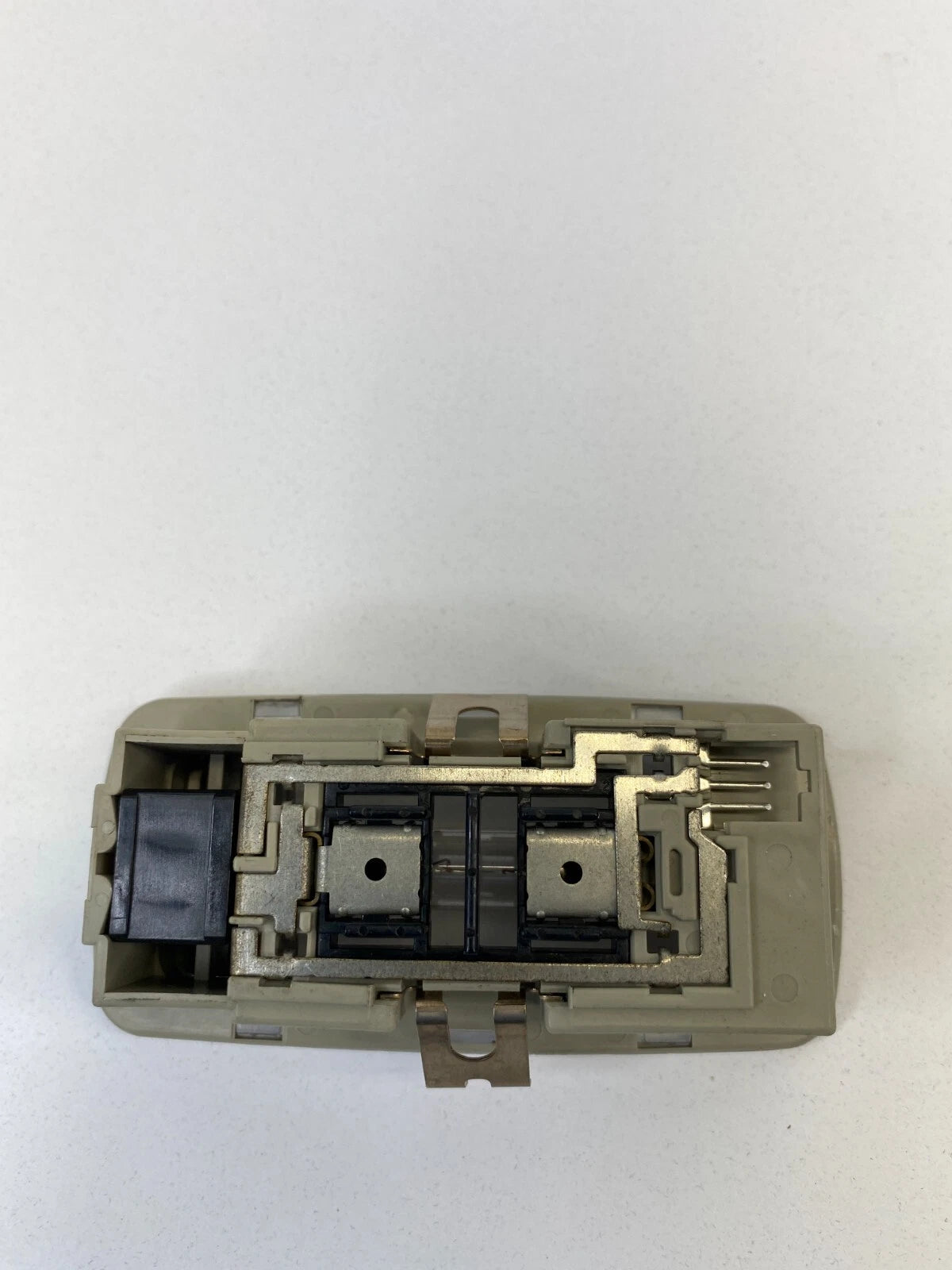03 04 05 06 INFINITI G35 SEDAN ROOF INTERIOR DOME MAP LIGHT LAMP ASSEMBLY OEM