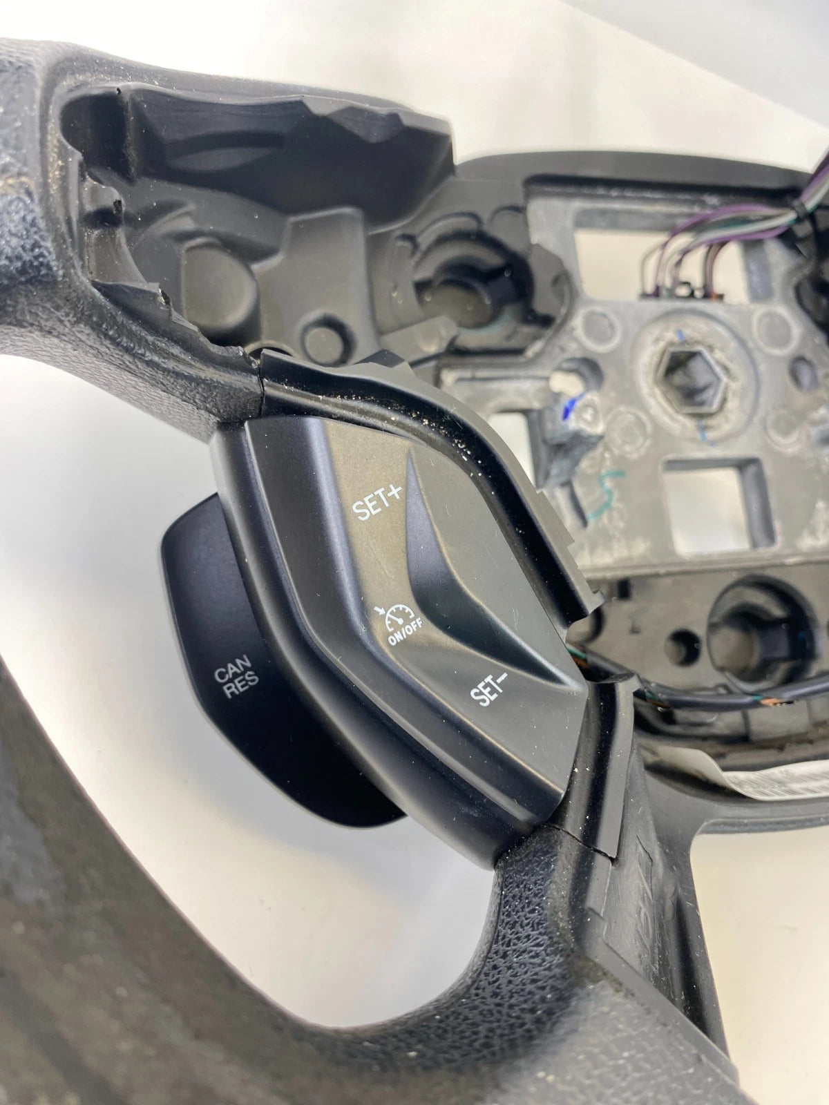 2013-2016 Ford Escape Steering Wheel w/ Cruise Control Switch OEM