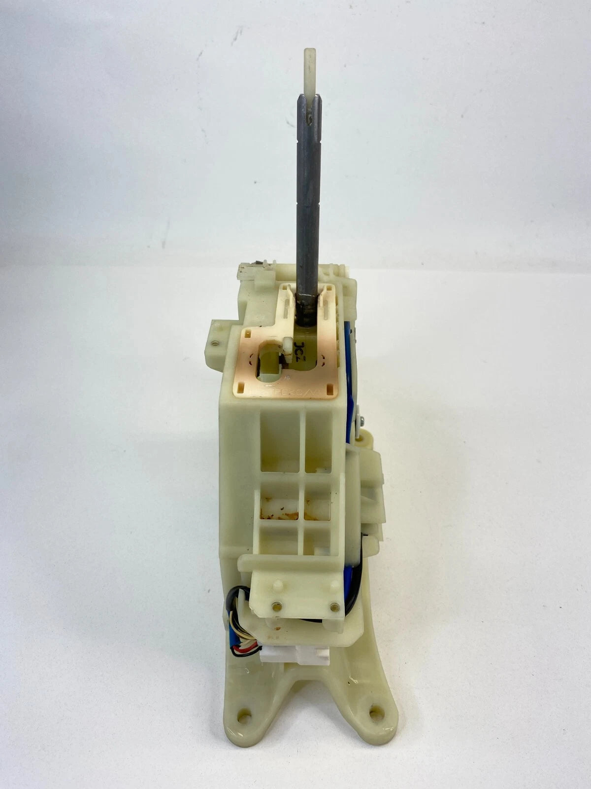 2015-2017 HYUNDAI SONATA A/T TRANSMISSION GEAR FLOOR SHIFTER SHIFT SELECTOR OEM