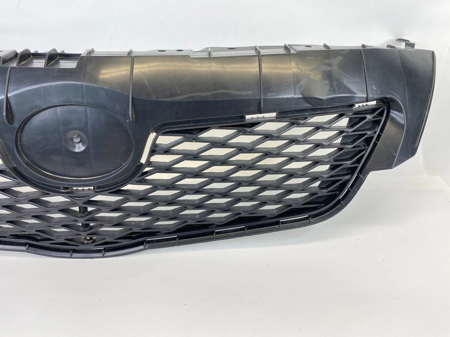 2009 2010 09 10 TOYOTA COROLLA FRONT UPPER BUMPER UPPER GRILL GRILLE AFTERMARKET