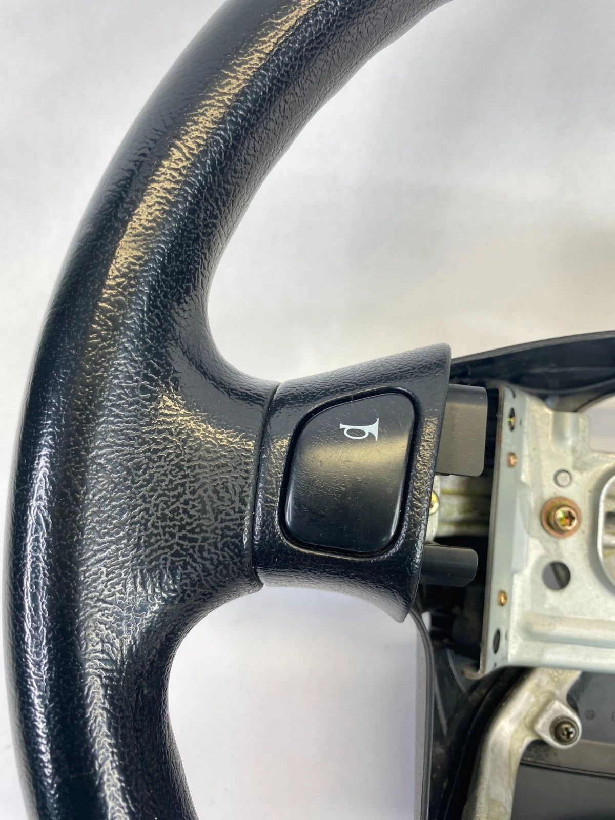 1998-2002 ISUZU TROOPER 3.5L V6 A/T 4WD STEERING WHEEL ASSY OEM