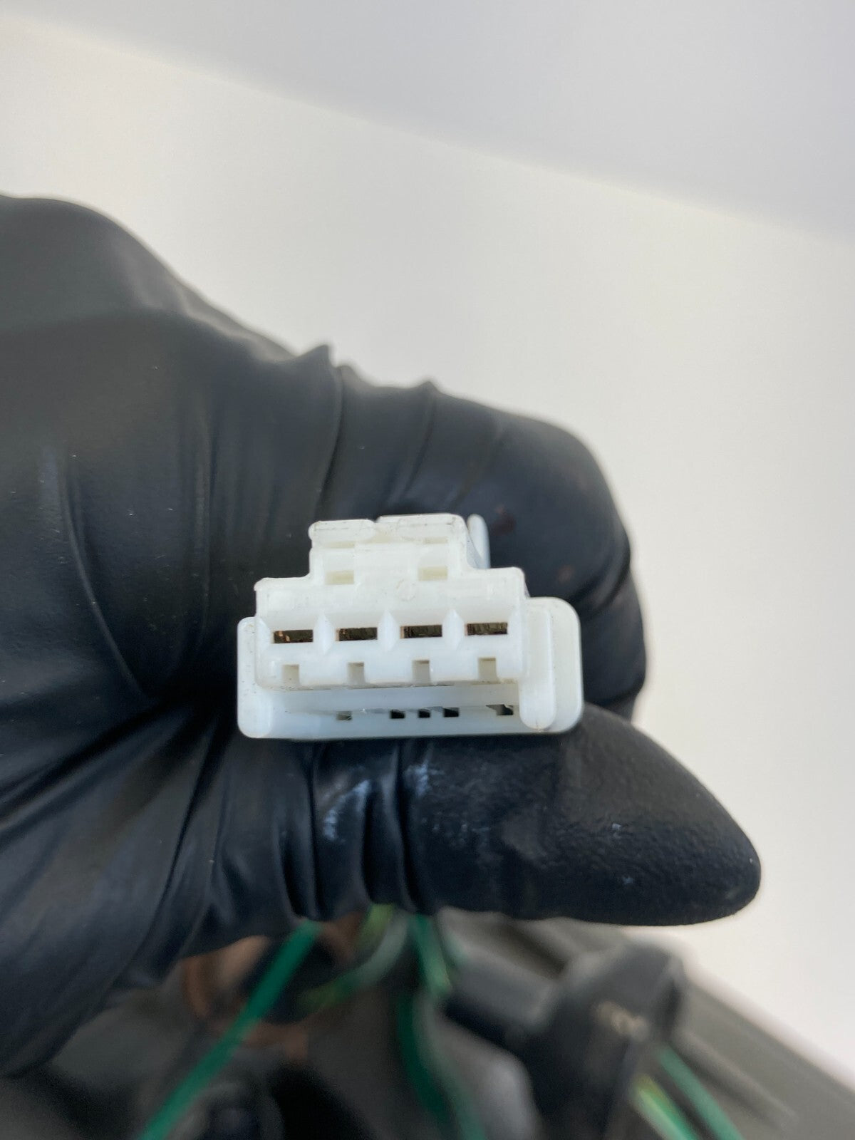 2008-2013 Nissan Rogue Right Passenger Side Outer Tail Light Taillight Lamp Assy