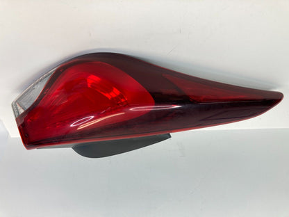 2014-2016 Hyundai Elantra Left Driver Outside Taillight Tail Lamp 92401-3X2 OEM