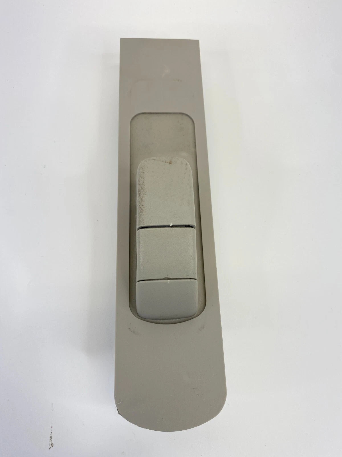 2011-2013 FORD FIESTA FRONT LEFT DRIVER SEAT BELT HEIGHT ADJUSTER 221402 OEM